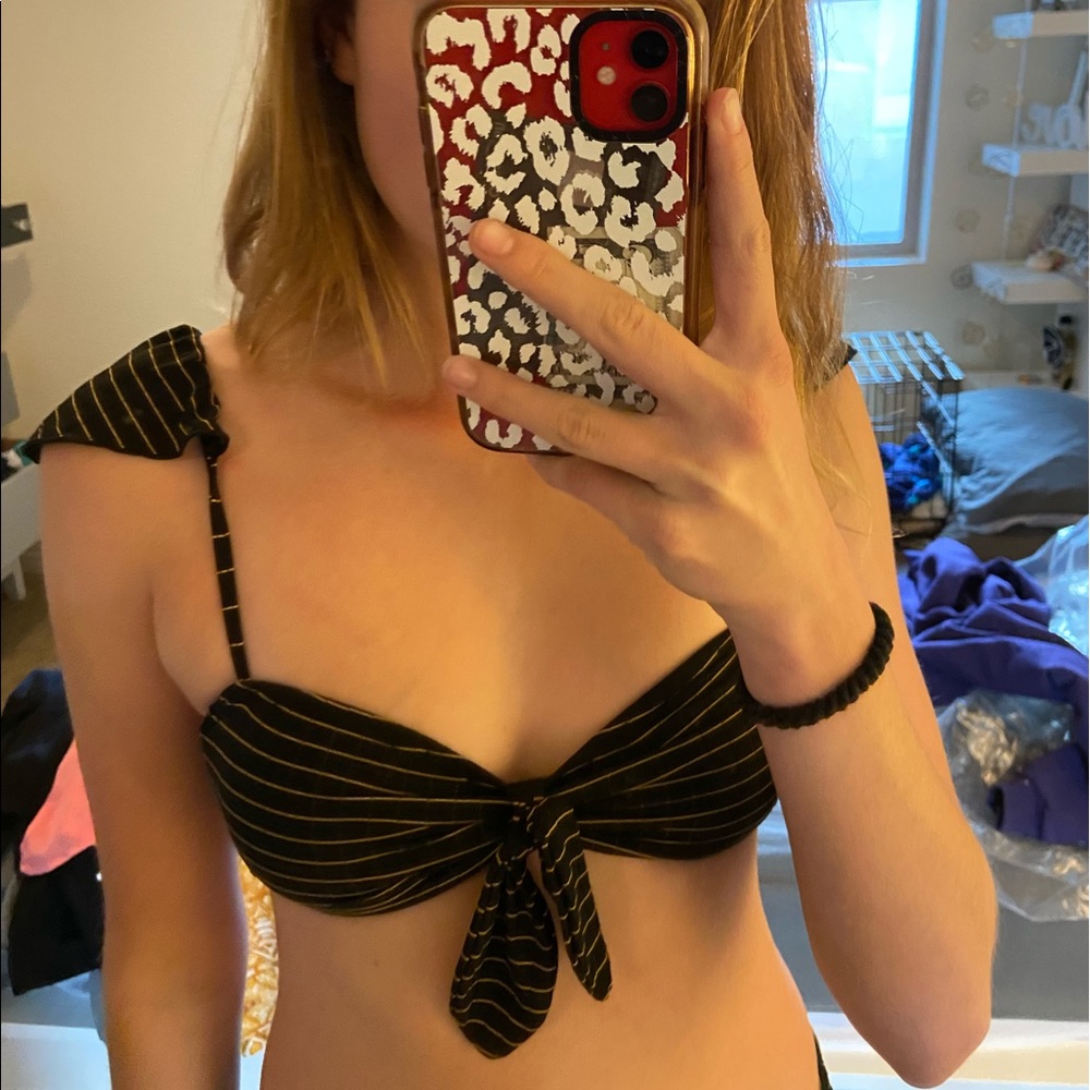billabong bikini - Picture 4 of 4